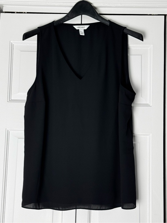 Nine West Tops - Nine West Black V-Neck Sleeveless Camisole